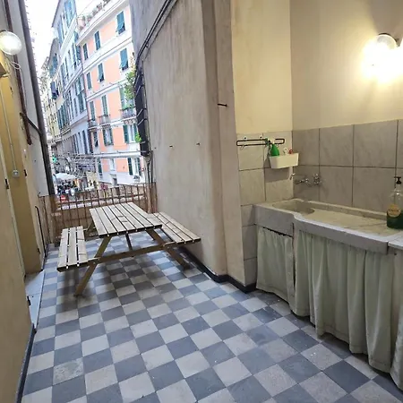 Fossatello Apartment